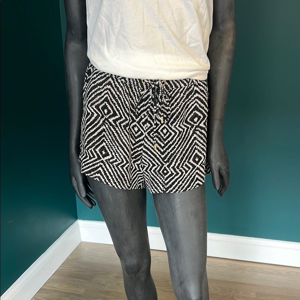 Michael Kors Black and White Geometric Women's Shorts